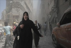 مقتل 606 مدنيين جراء قصف النظام وحلفائه لإدلب منذ 26 أبريل