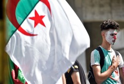 لماذا يشجع المصريون منتخب الجزائر بحماس غير مسبوق؟