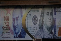 الليرة التركية ترتفع بعد تصريحات ترامب بشأن العقوبات على تركيا