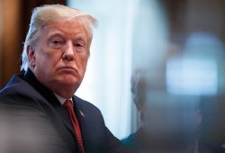 ترامب يعلق على "انفجار غامض" في قاعدة عسكرية روسية