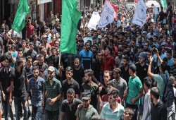 تشييع جثامين 3 شهداء قتلهم الجيش الإسرائيلي شمالي غزة