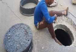 فساد وإهمال.. سرقة 5500 غطاء صرف صحي بخسائر 20 مليونا سنويًّا بالقاهرة