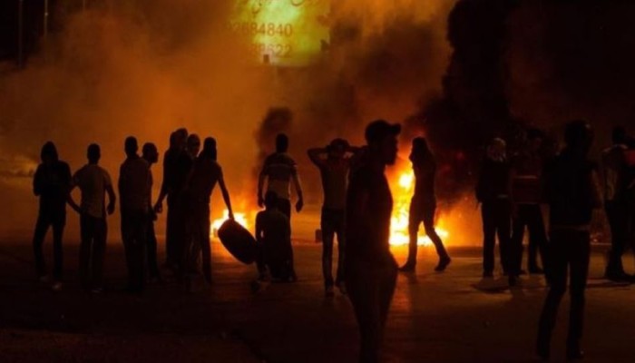 46 إصابة باقتحام الاحتلال العيزرية في القدس