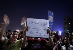 صحفي مصري: صنم السيسي كسر .. ووداعا فوبيا الشارع