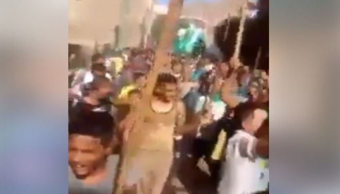 شاهد| أهالي سوهاج يتظاهرون ‏بـ”النبوت “ضد زعيم الانقلاب وعصابته