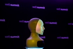 وظائف لا يمكن للروبوتات القيام بها (إنفوغراف)