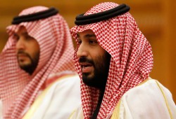 لوفيغارو: ابن سلمان يرغب بعزل والده قبل هزيمة ترامب المحتملة