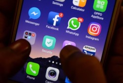 أبل ترضخ لضغوط صينية وتسحب تطبيق.. تعرف على السبب