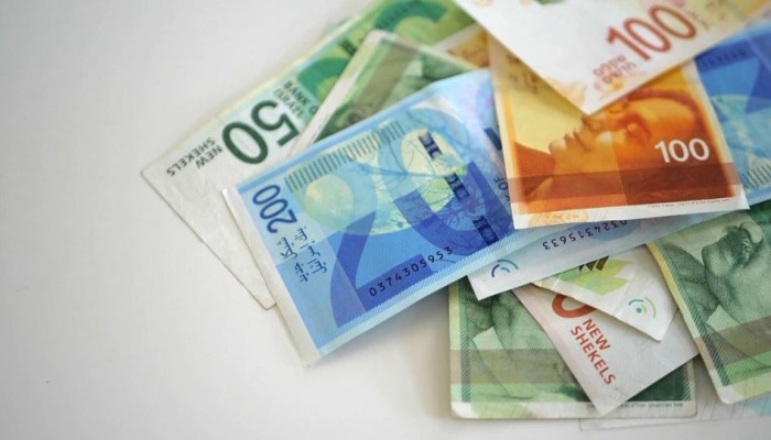 تريد التخلص من ديونك وتأمين تقاعدك.. 10 نصائح لإدارة أموالك