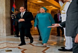 محمد علي لـ"MEE": عائلة السيسي شغوفة بالإنفاق
