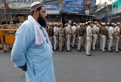 هدمه هندوس متطرفون وانتصر لهم القضاء.. ماذا تعرف عن مسجد بابري التاريخي بالهند؟