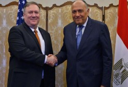 بومبيو يثير مع شكري قضية معتقل أمريكي في مصر