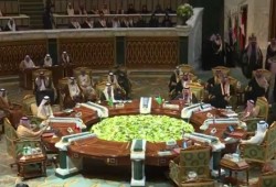 القمة الخليجية تتلو بيانها الختامي بعد افتتاحها بنصف ساعة