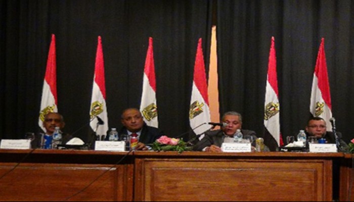 6 رسائل جامعية بمصر حول شعر "رجل أعمال كويتي"