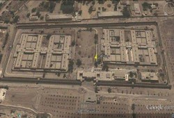 رسالة موجعة من والدة أحد المعتقلين بـ”العقرب”