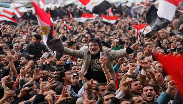 "باطل" تدعو المصريين للتظاهر في ذكرى ثورة يناير
