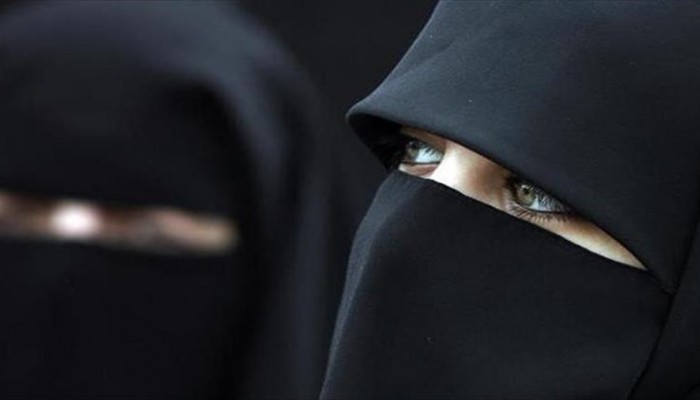 أوقاف الانقلاب تؤيد حظر النقاب بجامعة القاهرة