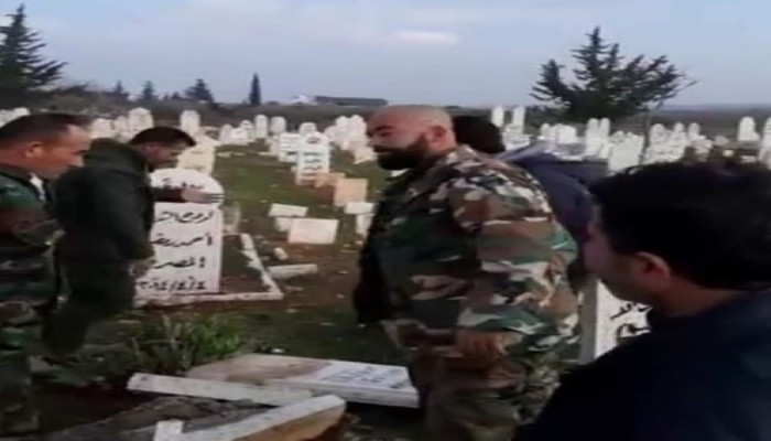 ناشطون: انتقام نظام الأسد يطال أموات إدلب