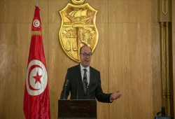 بعد رفض "النهضة".. الفخفاخ يعلن تشكيلته الحكومية ويبحث تعديلها