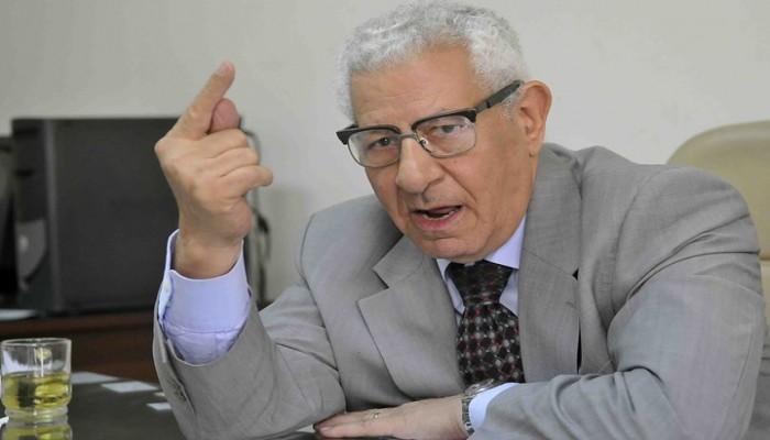 مكرم محمد أحمد ينتقد تكميم الأفواه وغياب الحريات بمصر