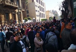 بعد تفشي كورونا.. لماذا لا توقف حكومة السيسي الدراسة وتقيد السفر؟