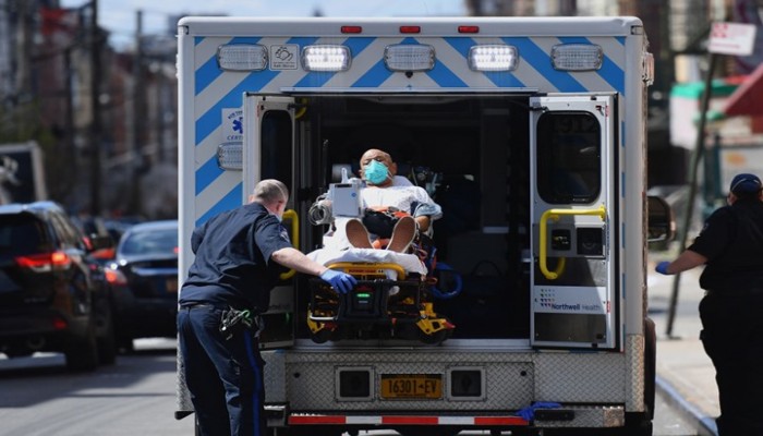 سجال بين ترامب وحاكم نيويورك حول تخفيف إجراءات الحظر