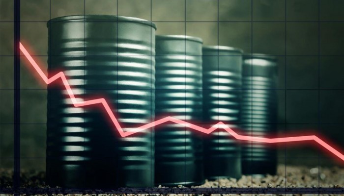 فائض النفط العالمي.. دول تخسر وأخرى تكسب