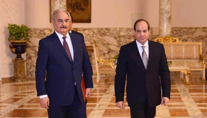 انقلاب مصر يخرق الاجماع الدولي ويدعم انقلاب ليبيا