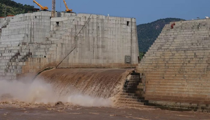 خبير بهندسة السدود يشيد برفض السودان توقيع اتفاقية مع إثيوبيا