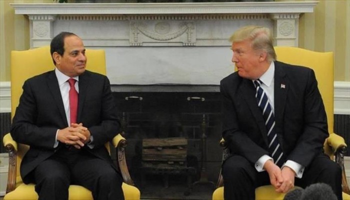 خبير اقتصادي: السيسي يحصل على "قروض" لتمرير صفقة القرن