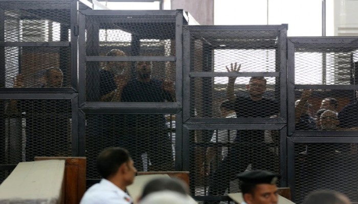 مخاوف حقوقية من انتشار كورونا بين المعتقلين بسجن الجيزة