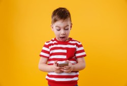 5 تطبيقات وأدوات لتطوير مهارات الكتابة لدى الأطفال