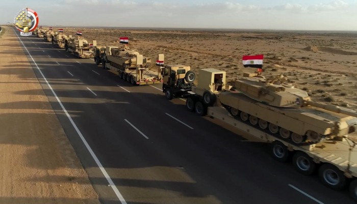تعرف على حقيقة صور تحرك دبابات جيش السيسي نحو ليبيا؟