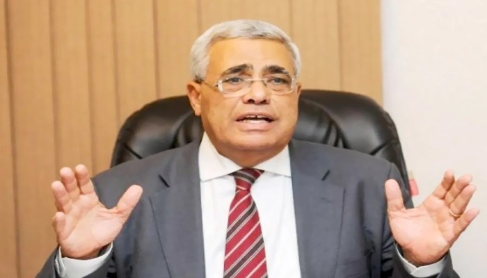 خوفا من الاعتقال.. حسن نافعة يعتزل تويتر