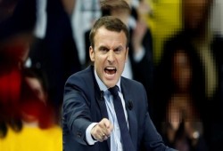 ماكرون يهاجم تركيا من جديد ويدافع عن روسيا في ليبيا