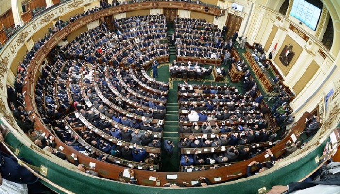 غضب بموقع التواصل بعد موافقة برلمان مصر إرسال قوات للخارج