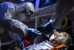 علماء أتراك يطورون نظاما جديدا لتشخيص كورونا