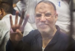 القضية الفلسطينية ما بين استشهاد العريان وسمسرة دحلان