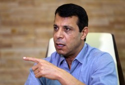 "دحلان" يواجه ملاحقة بمذكرة "إنتربول" حمراء بطلب من تركيا