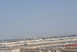 عبر الأجواء السعودية.. أول رحلات التطبيع في طريقها للإمارات