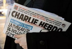 "شارلي إيبدو" الفرنسية تعيد نشر الرسوم المسيئة للرسول