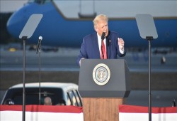 ترامب يصف الاحتجاجات ضد الشرطة بـ"الإرهاب الداخلي"