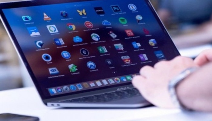 للمستخدم العادي أو المحترف.. نصائح تقنية قبل شراء أجهزة آبل ماك بوك