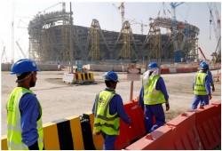 خطوات قطرية لحماية حقوق العمال.. فهل تقتدي بها دول الخليج؟