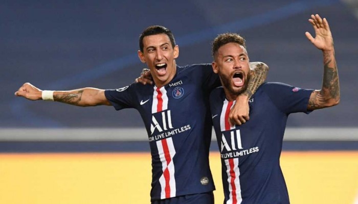 ليكيب: نيمار ضمن الثلاثي المصاب بفيروس كورونا في باريس سان جيرمان