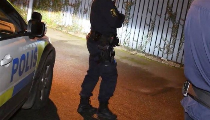 سياسي دنماركي متطرف يطلب الجنسية السويدية ليحرق القرآن