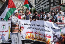 تظاهرات تعم الضفة الغربية رفضاً للتطبيع الإماراتي والبحريني مع الاحتلال