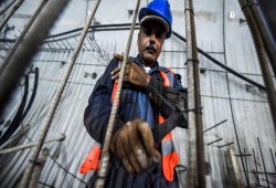 أسعار الحديد تعود إلى الارتفاع رغم الركود