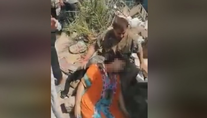 السيسي "الفاجر" يهدم المنازل على رؤوس أصحابها حرفيا