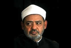 أحمد الطيب يهين نفسه بفتاوى تساند السيسي .. والأزهر منه براء